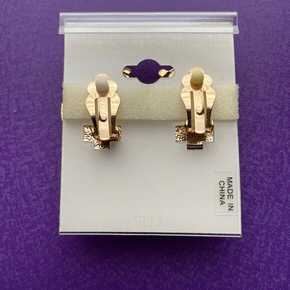 Draper's & Damon's White and Gold Tone Clip On Earrings - Picture 2 of 3